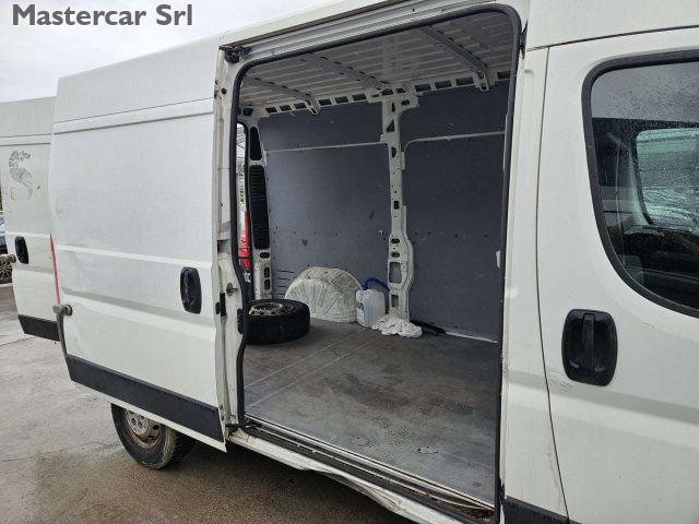PEUGEOT Boxer 330 L2H2 2.2 BlueHDi 140cv - GB384KR