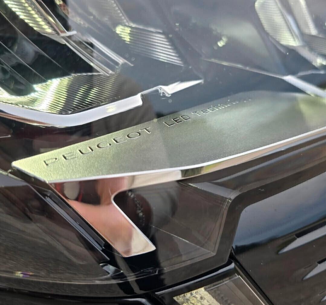 Peugeot 5008 BlueHDi 130 S&S EAT8 Allure 7 posti