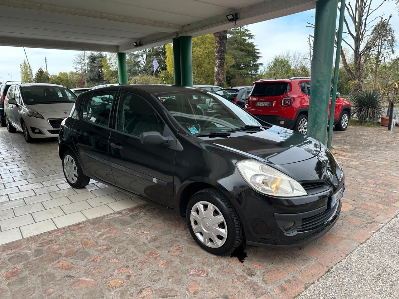 Renault Clio 1.2 Pack (12 RATE)