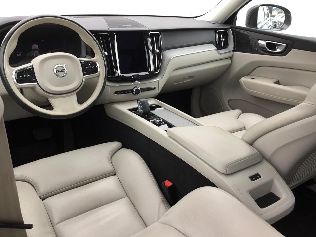 Volvo XC60 T6 Recharge Plug-in Hybrid AWD aut. Ultimate Bright