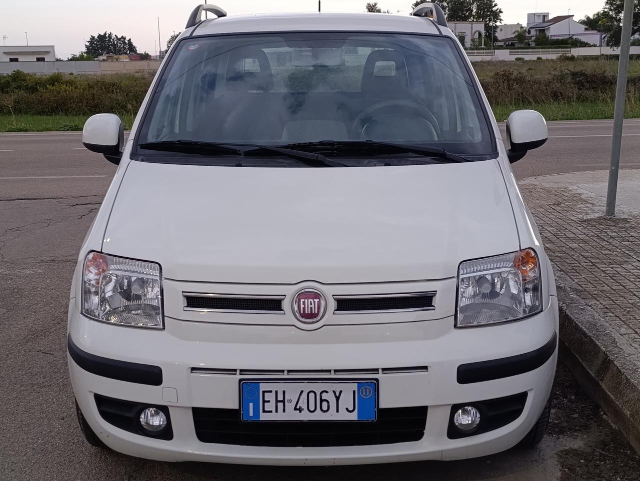 FIAT PANDA 1.2 BENZINA 05/2011 KM 65.000 1 PROPRIETARIO
