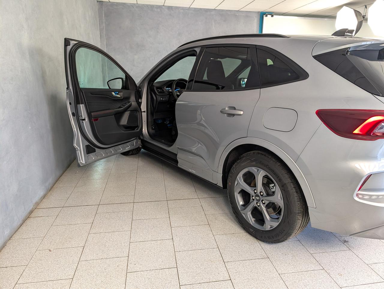Ford 2.5 Hybrid 180cv Automatic ST-Line