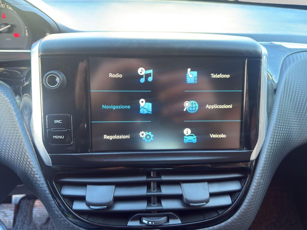 PEUGEOT - 2008 - 1.6 BlueHDi 102cv Black Matt bianco perla