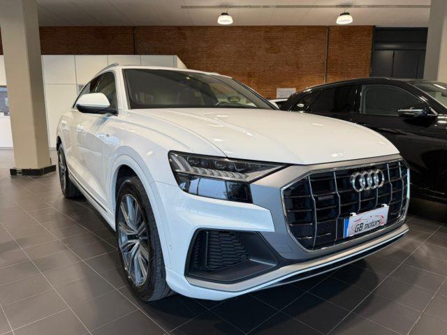 AUDI Q8 50 TDI 286 CV quattro tiptronic S Line TETTO - LED