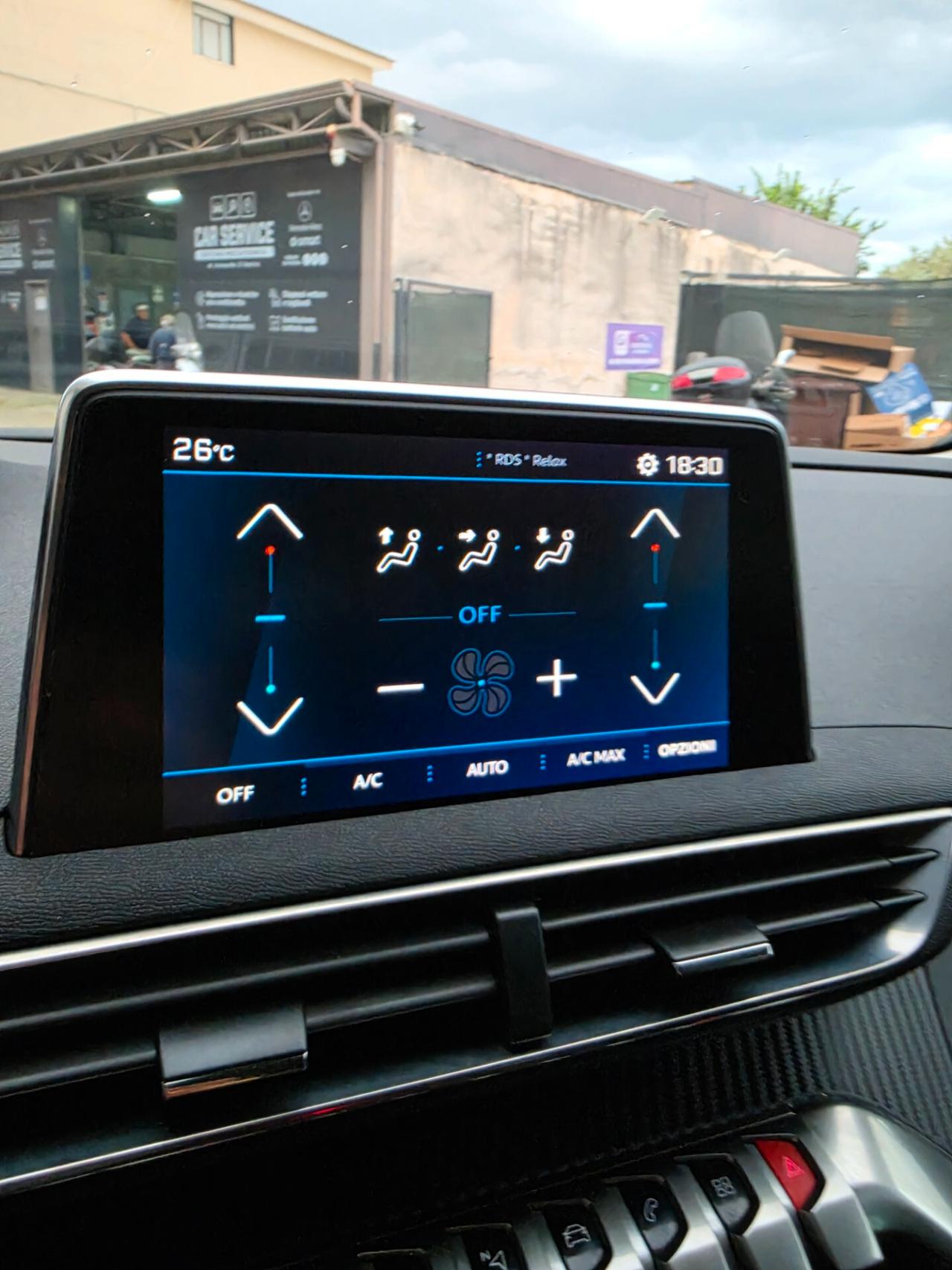 Peugeot 3008 BlueHDi 130 S&S Active Pack