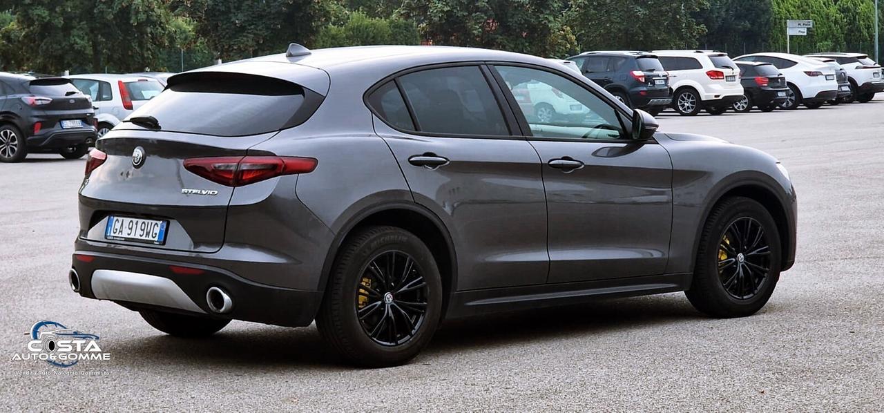 Alfa Romeo Stelvio 2.2 Turbodiesel 190 CV AT8 Q4 Sprint