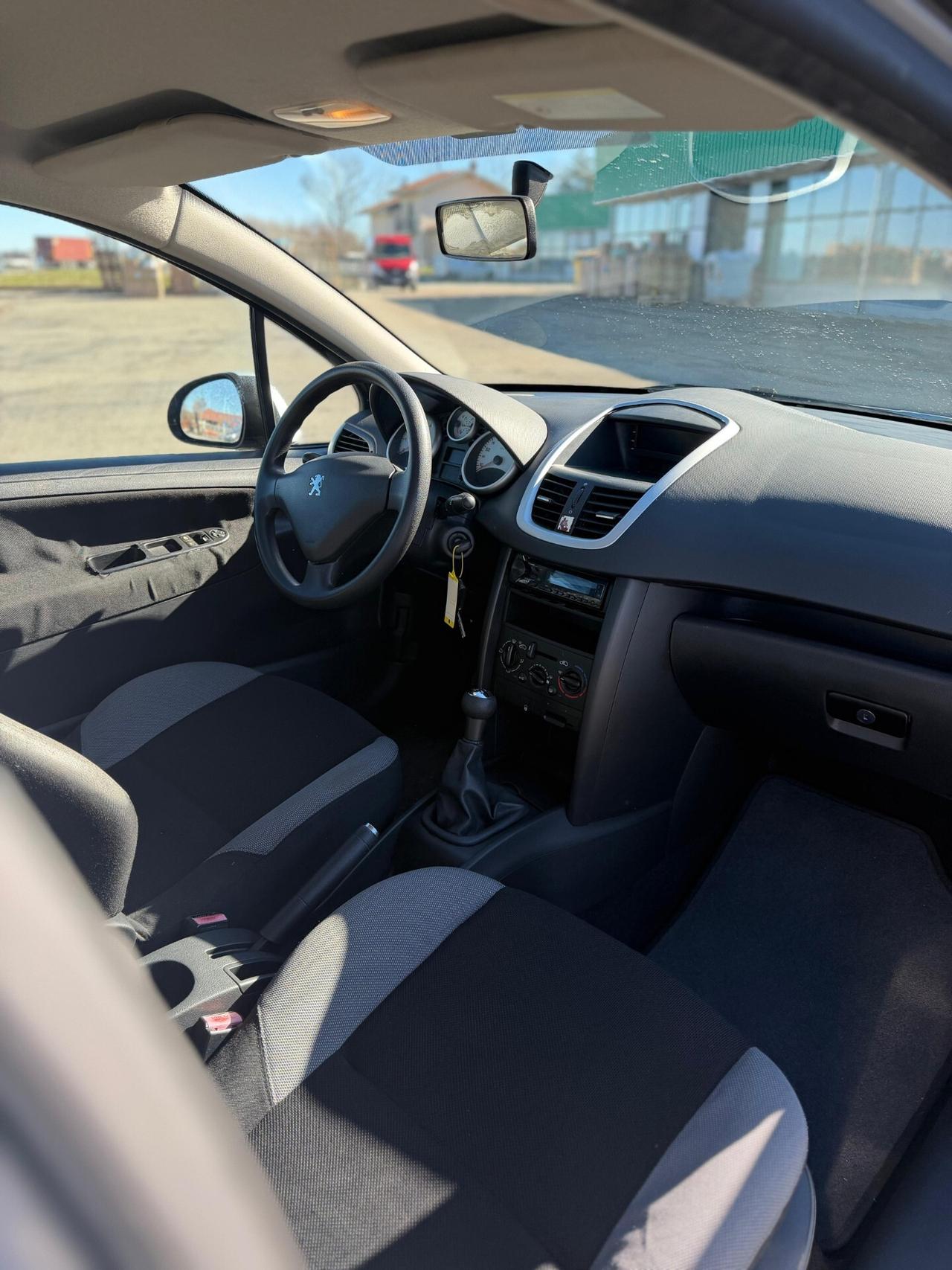 Peugeot 207 1.4 8v energie