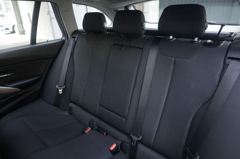BMW Serie 3 Touring BMW Serie 3 Touring 320d xDrive Luxury Unicoproprietario