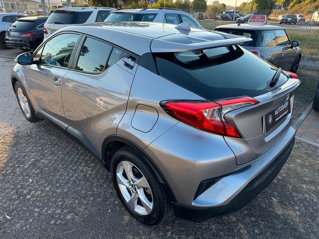 TOYOTA - C-HR - 1.8 Hybrid E-CVT Active - NEOPATENTATI - FINANZIABILE - PERMUTE