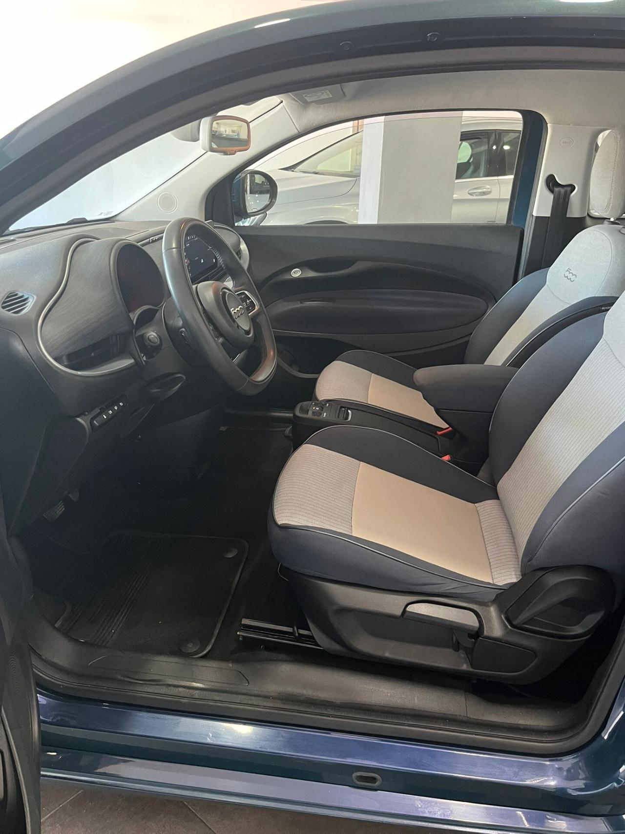 Fiat 500 500e Berlina 42 kWh Icon