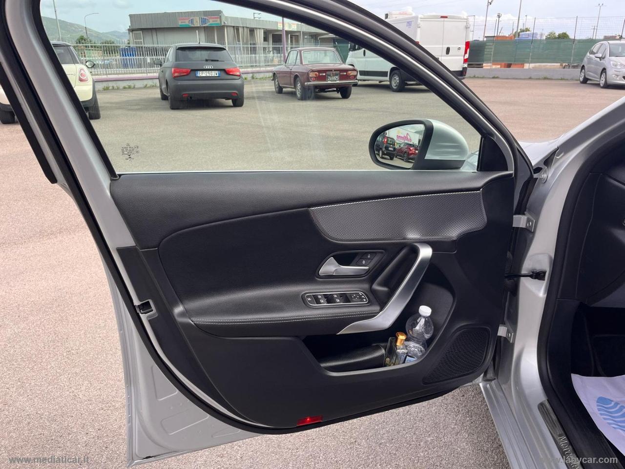 MERCEDES-BENZ A 180 d Automatic Sport