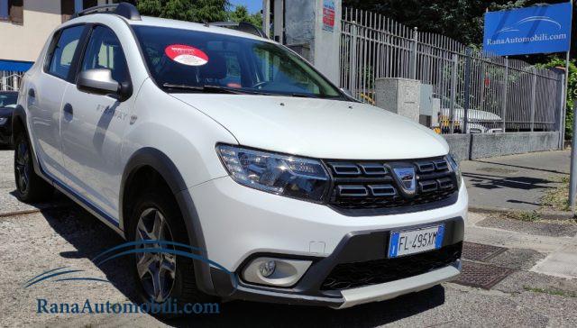 DACIA Sandero TCe 90CV SerieSpeciale Brave Navy