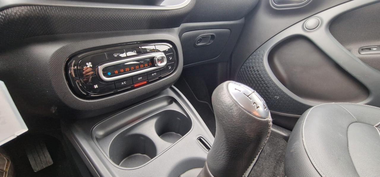 Smart ForFour 1.0 70CV PRIME LED NAVI. FINANZIAMENTI ANCHE SENZA BUSTA PAGA!