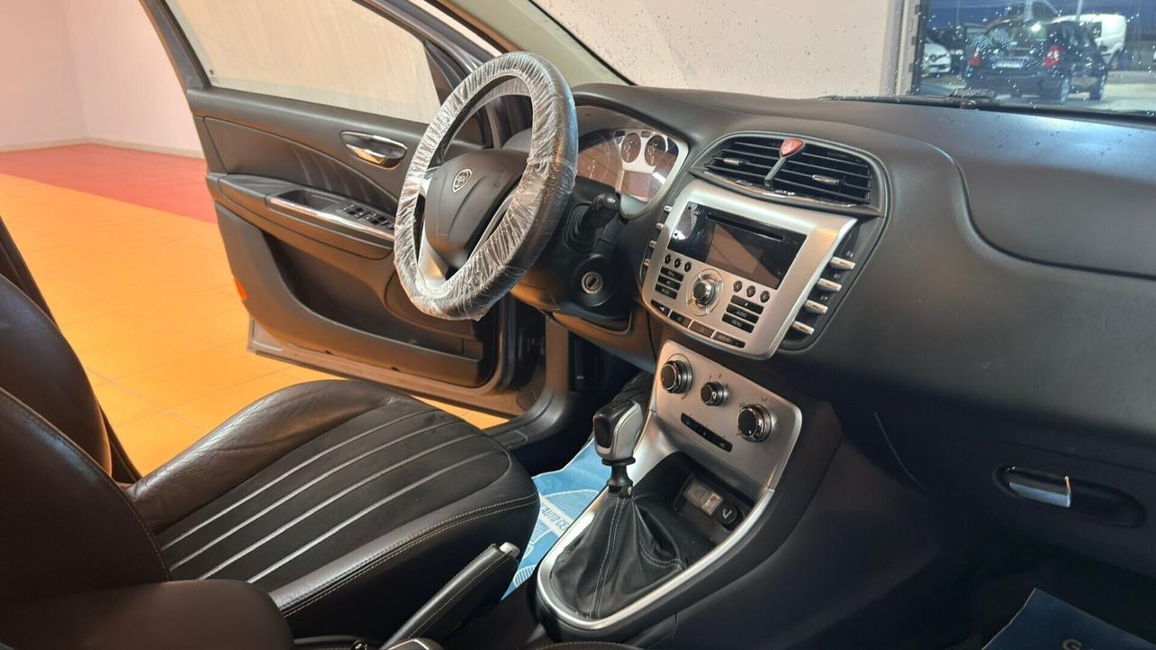 Lancia Delta 1.4 T-Jet 150 CV Argento