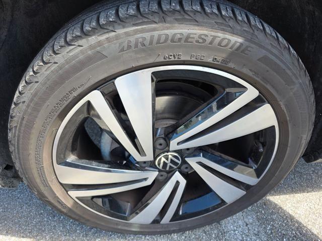 VOLKSWAGEN T-Roc 1.5 TSI ACT R-Line