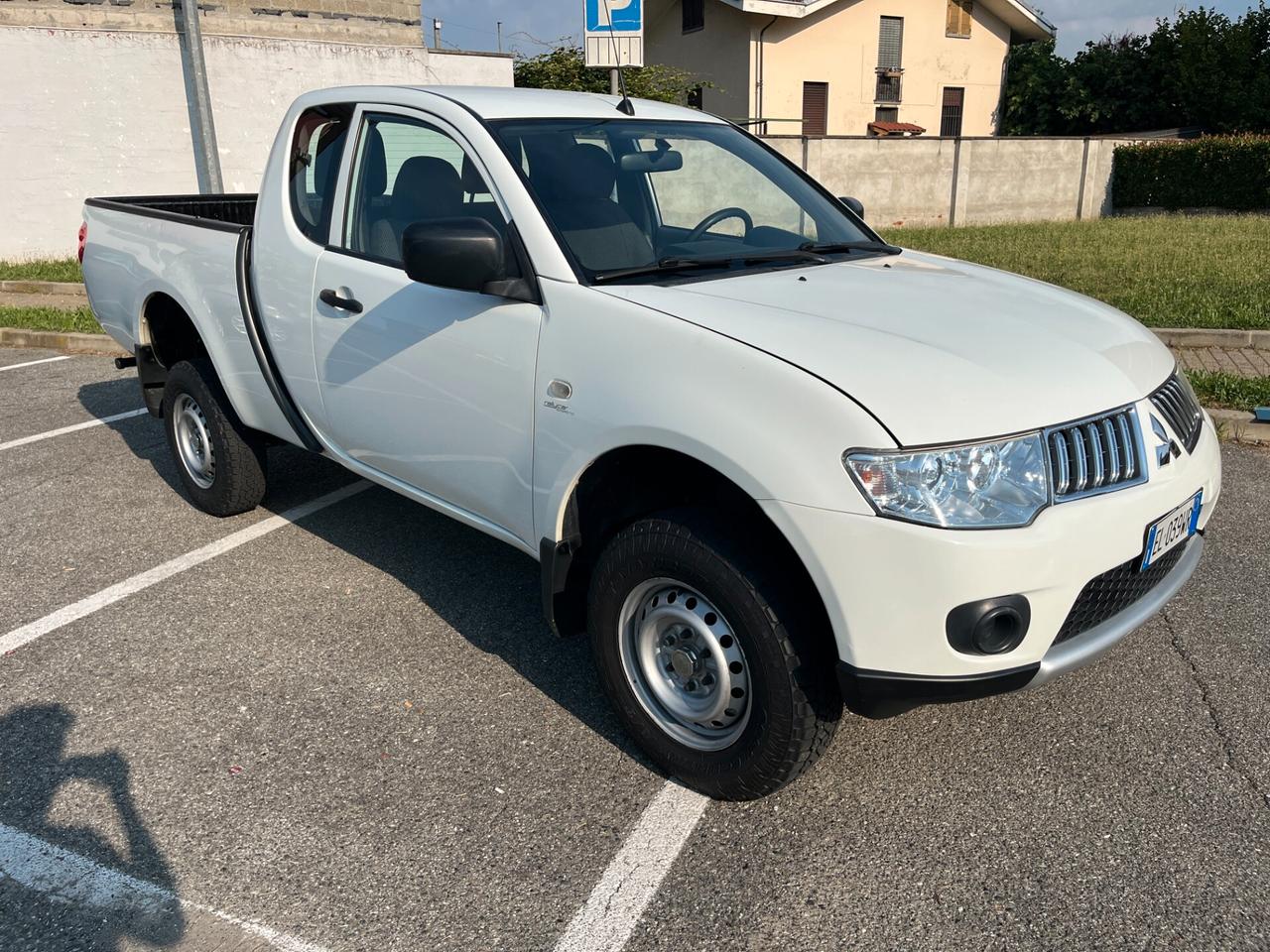 Mitsubishi L200 2.5 DI-D/136CV Club Cab Invite DPF