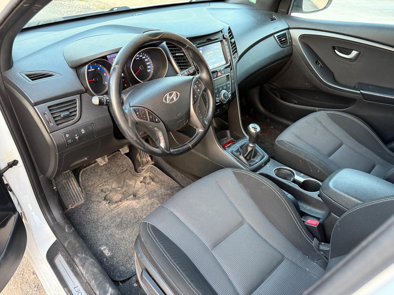 HYUNDAI ì30 ANNO 03/2016 1.6 DIESEL *FRIZIONE ROTTA