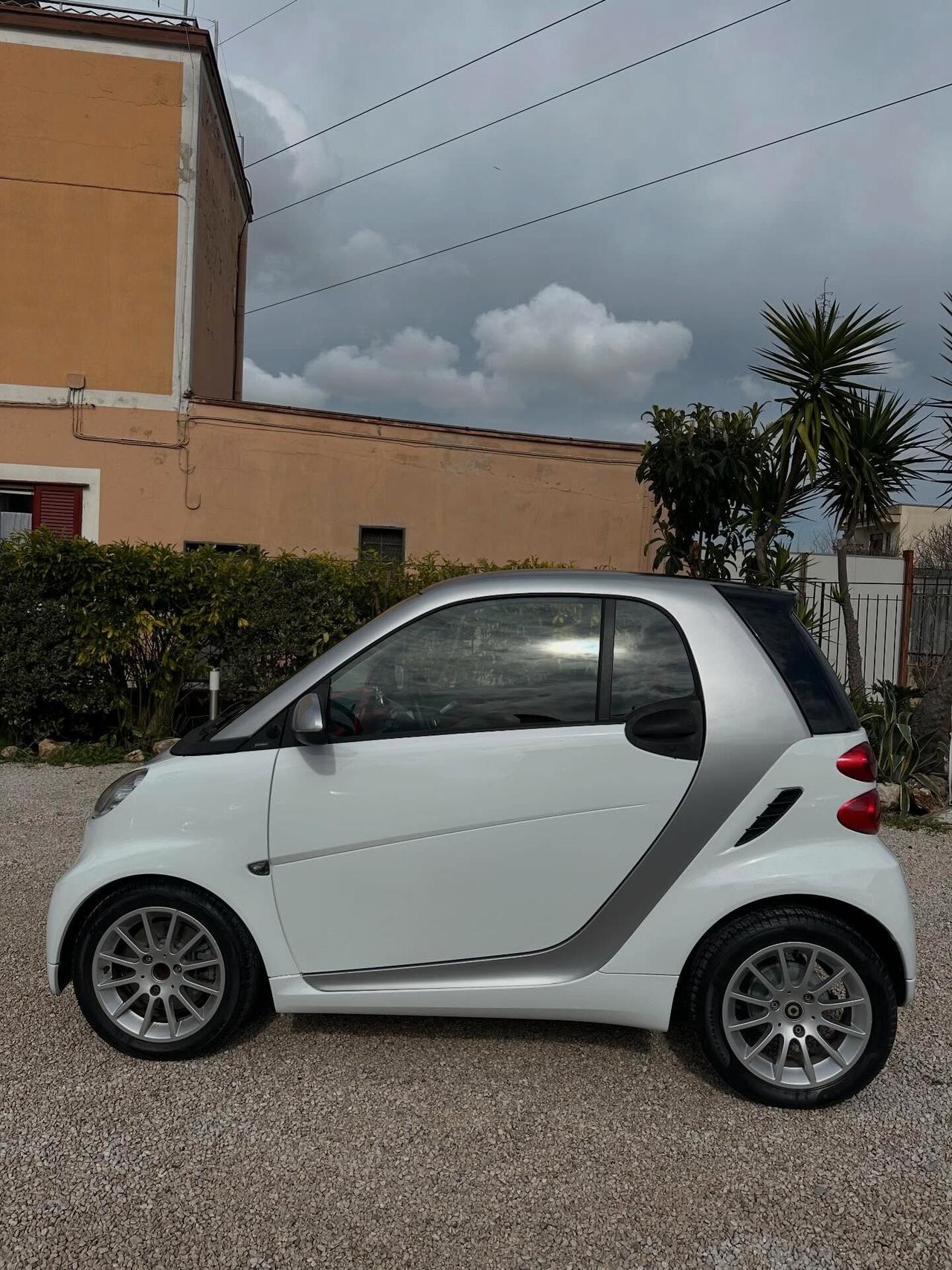 Smart ForTwo 1000 52 kW coupé passion