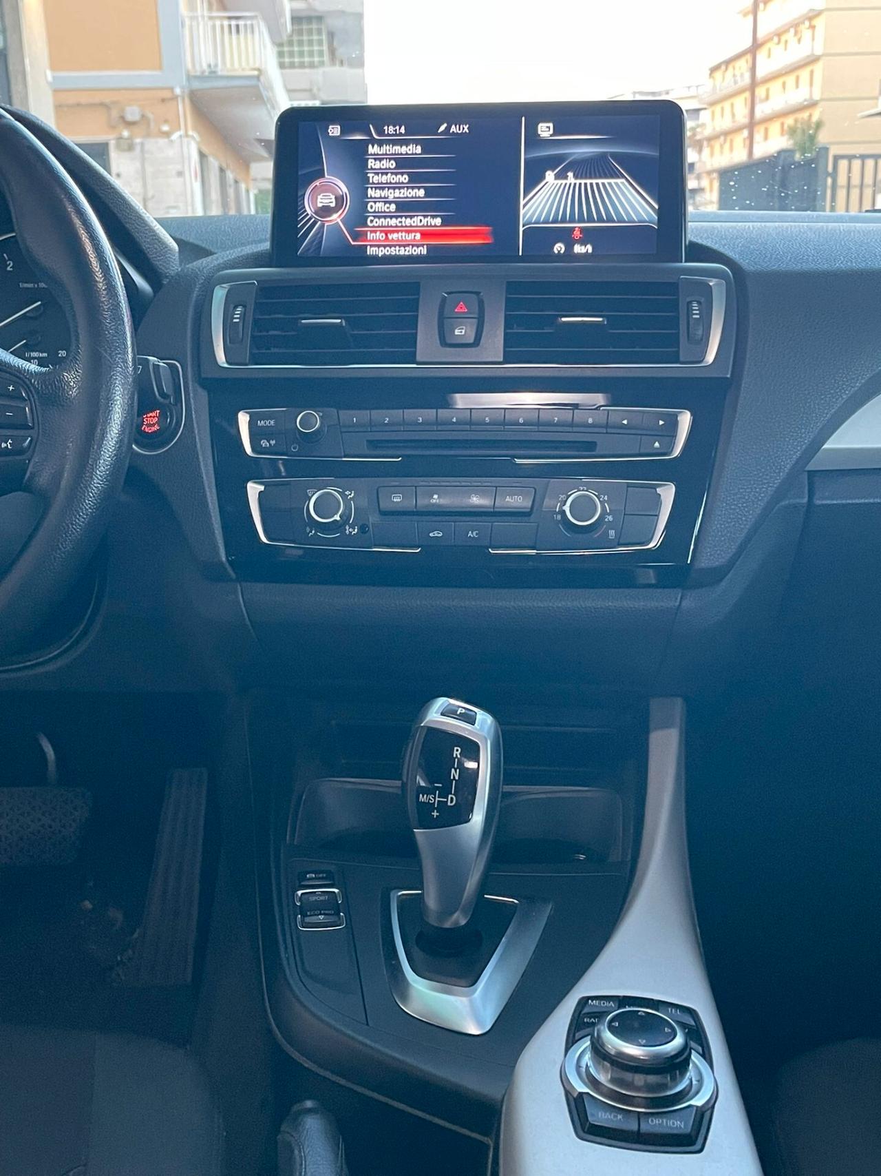 Bmw 118 118d 5p. Advantage