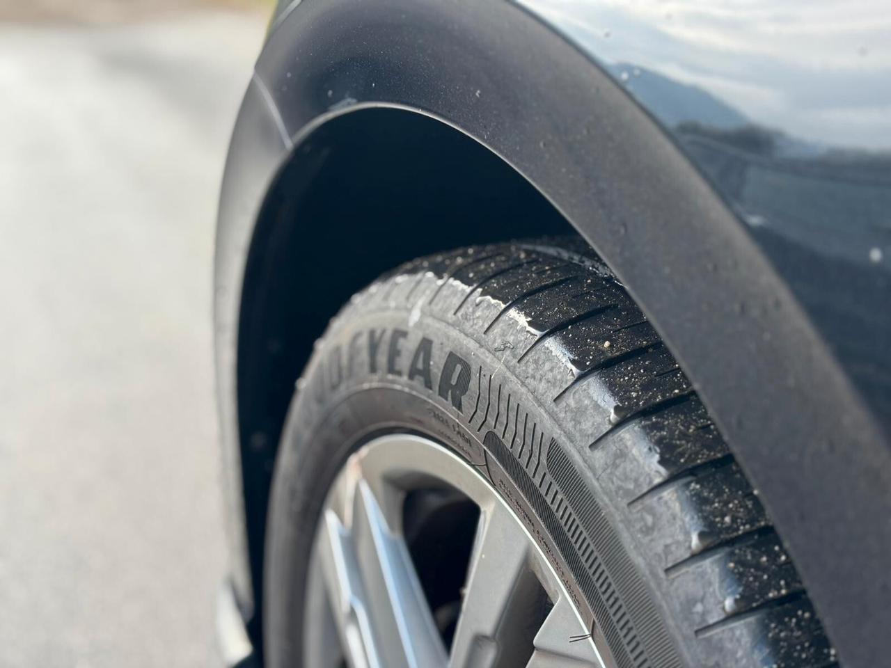 Volkswagen Polo 1.0 TSI DSG R-Line