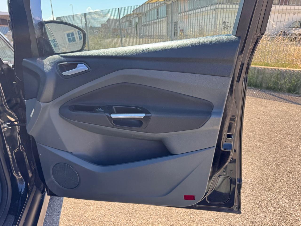 Ford C-Max 7 posti TDCi Titanium