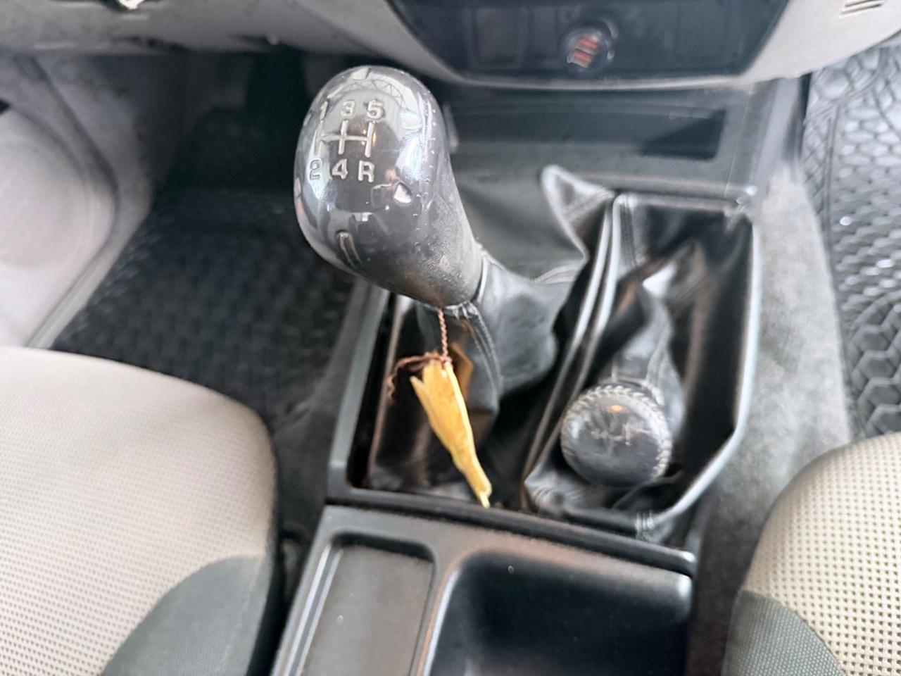 Mitsubishi L200 2.5 DI-D/136CV Double Cab Invite 2011