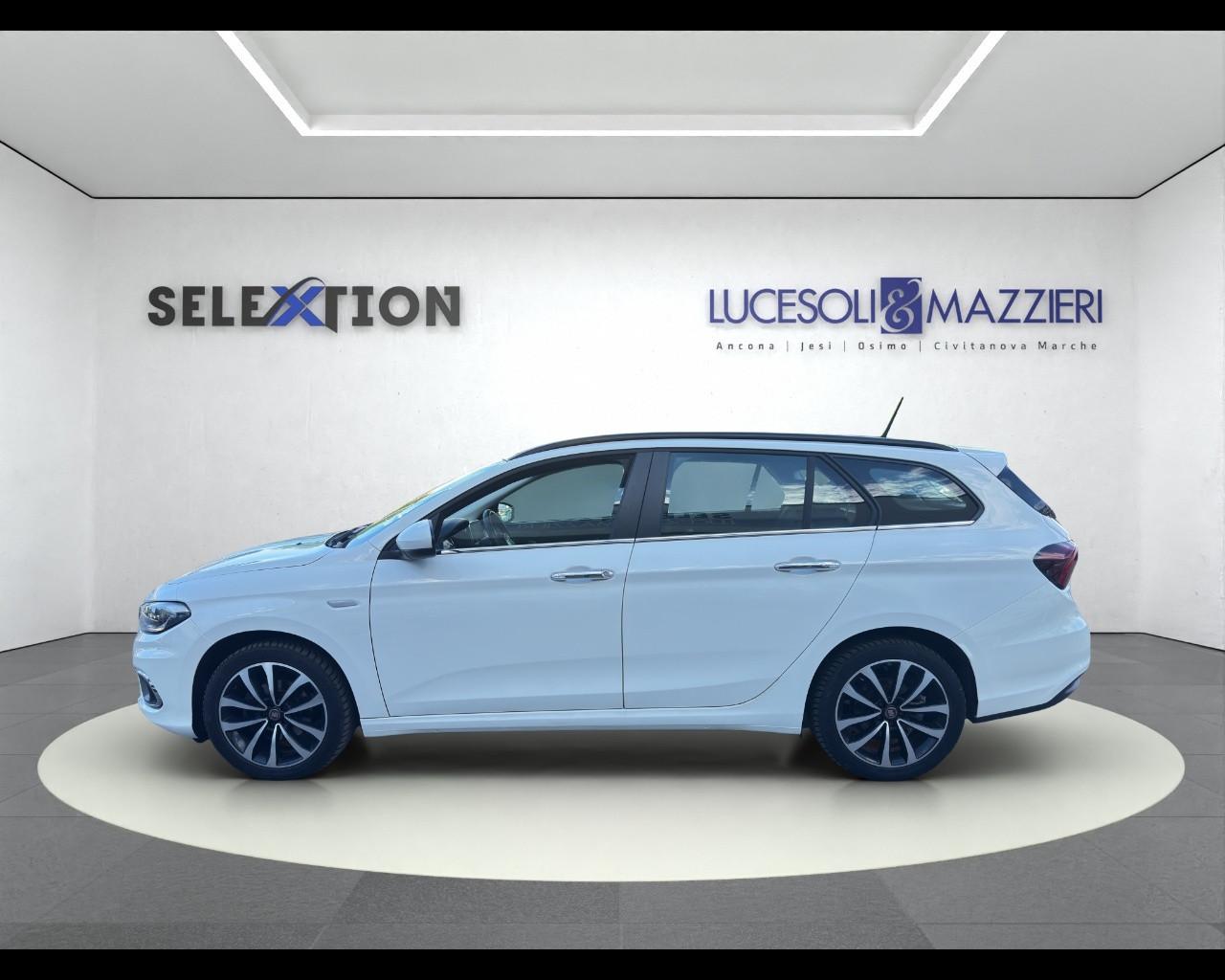 FIAT Tipo (2015-->) - Tipo 1.4 T-Jet 120CV SW Lounge