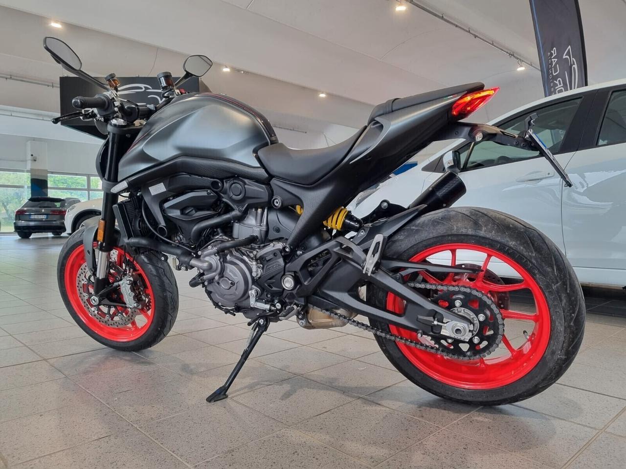 Ducati Monster 937 plus IVA ESPOSTA