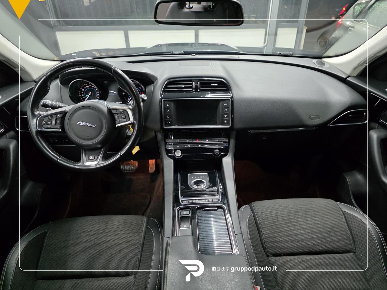 Jaguar F-Pace 2.0d i4 R-Sport Black Design Edition awd 180cv auto