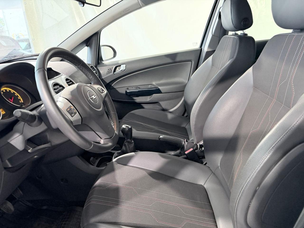 OPEL CORSA 2012 GPL CASA MADRE X NEOPATENTATI