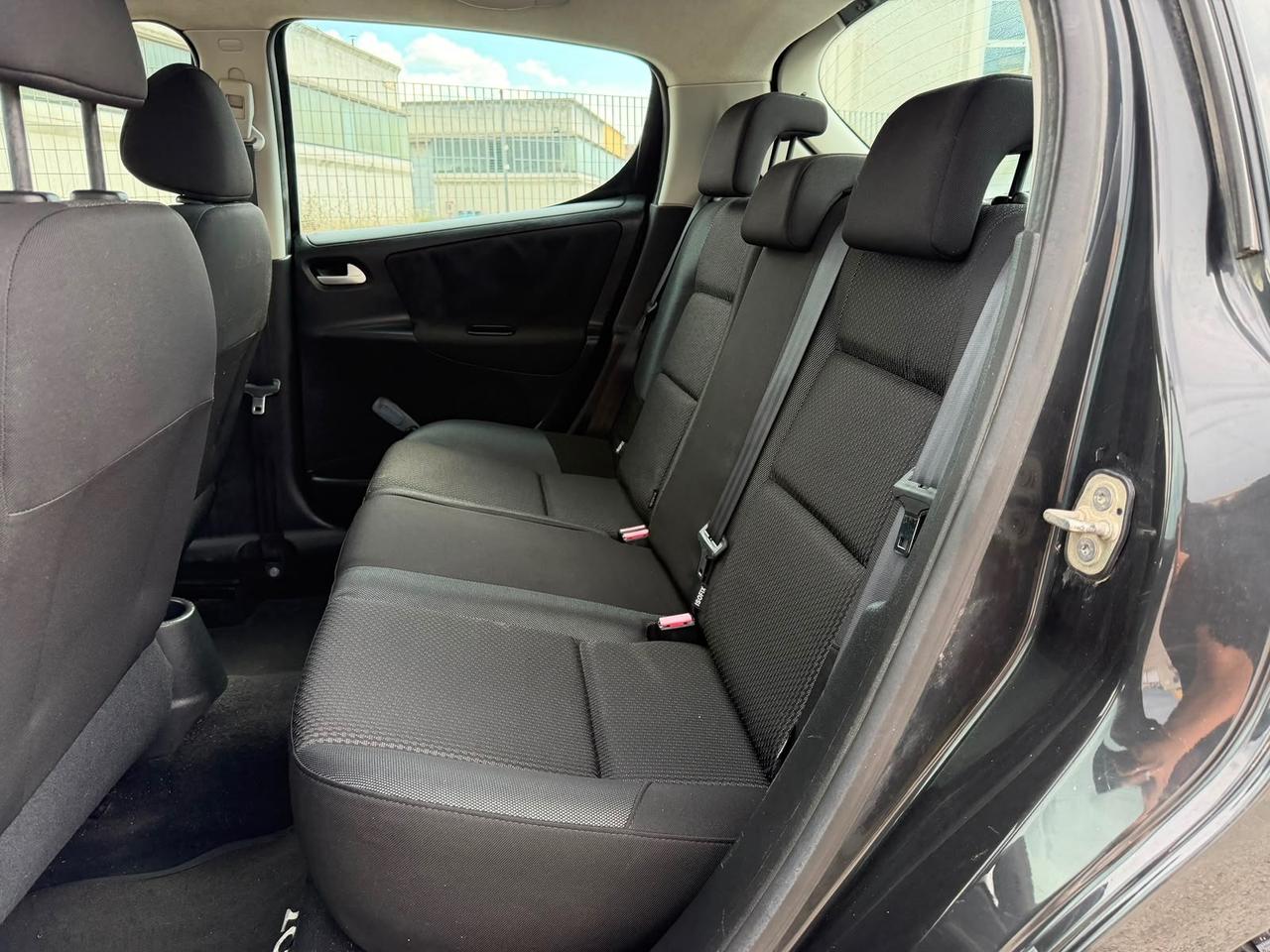 Peugeot 207 1.4 HDi