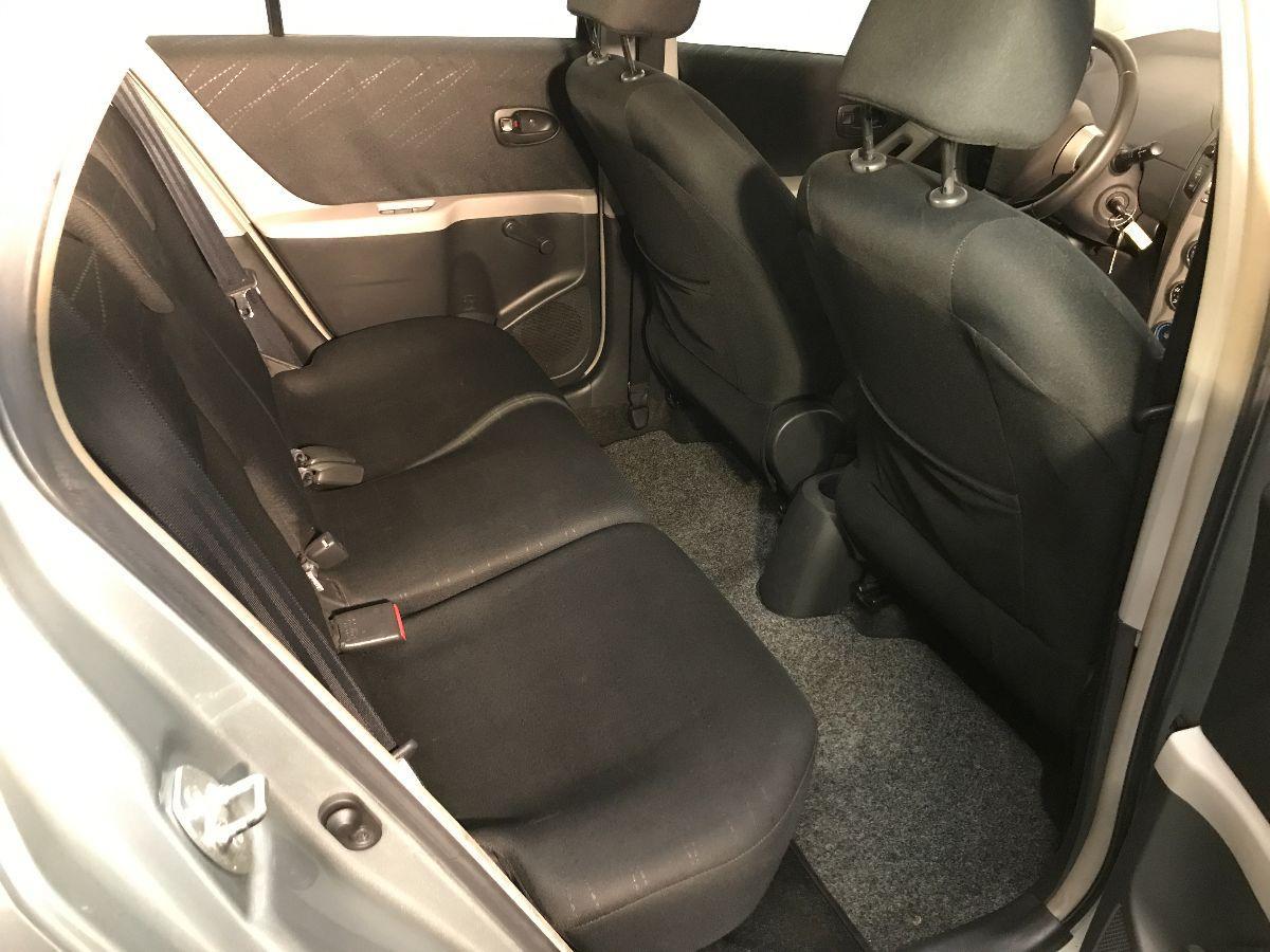 TOYOTA Yaris 1.0 5p. Sol