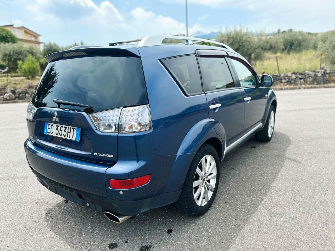Mitsubishi Outlander 2.2 DI-D DPF 7 posti