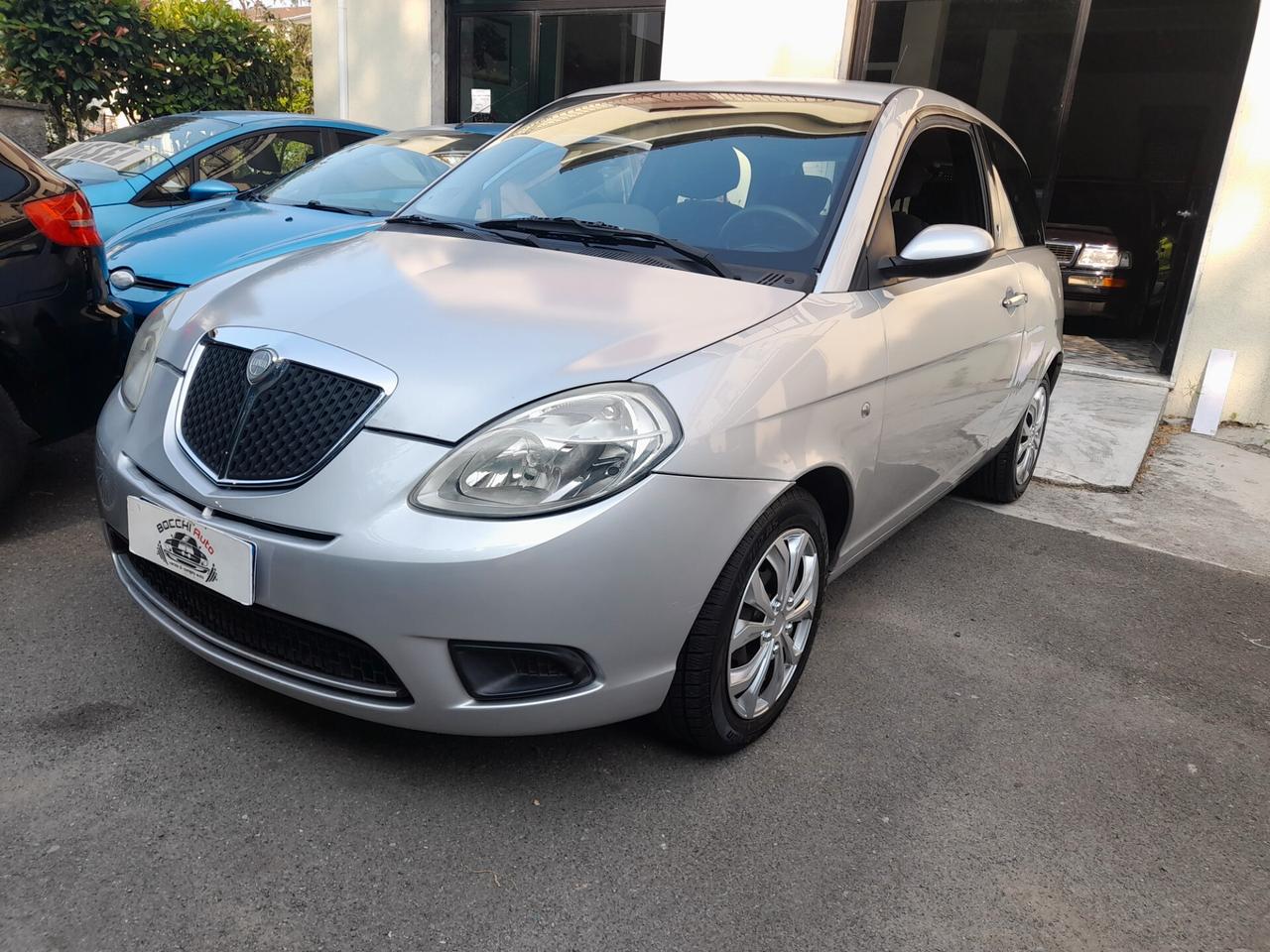Lancia Ypsilon 1.2 Argento
