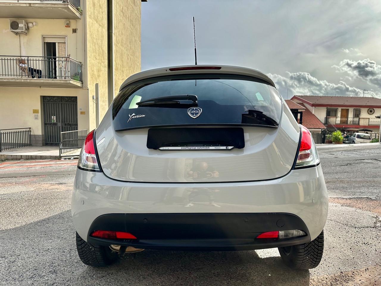 Lancia Ypsilon 1.2 69 CV 5 porte Elefantino