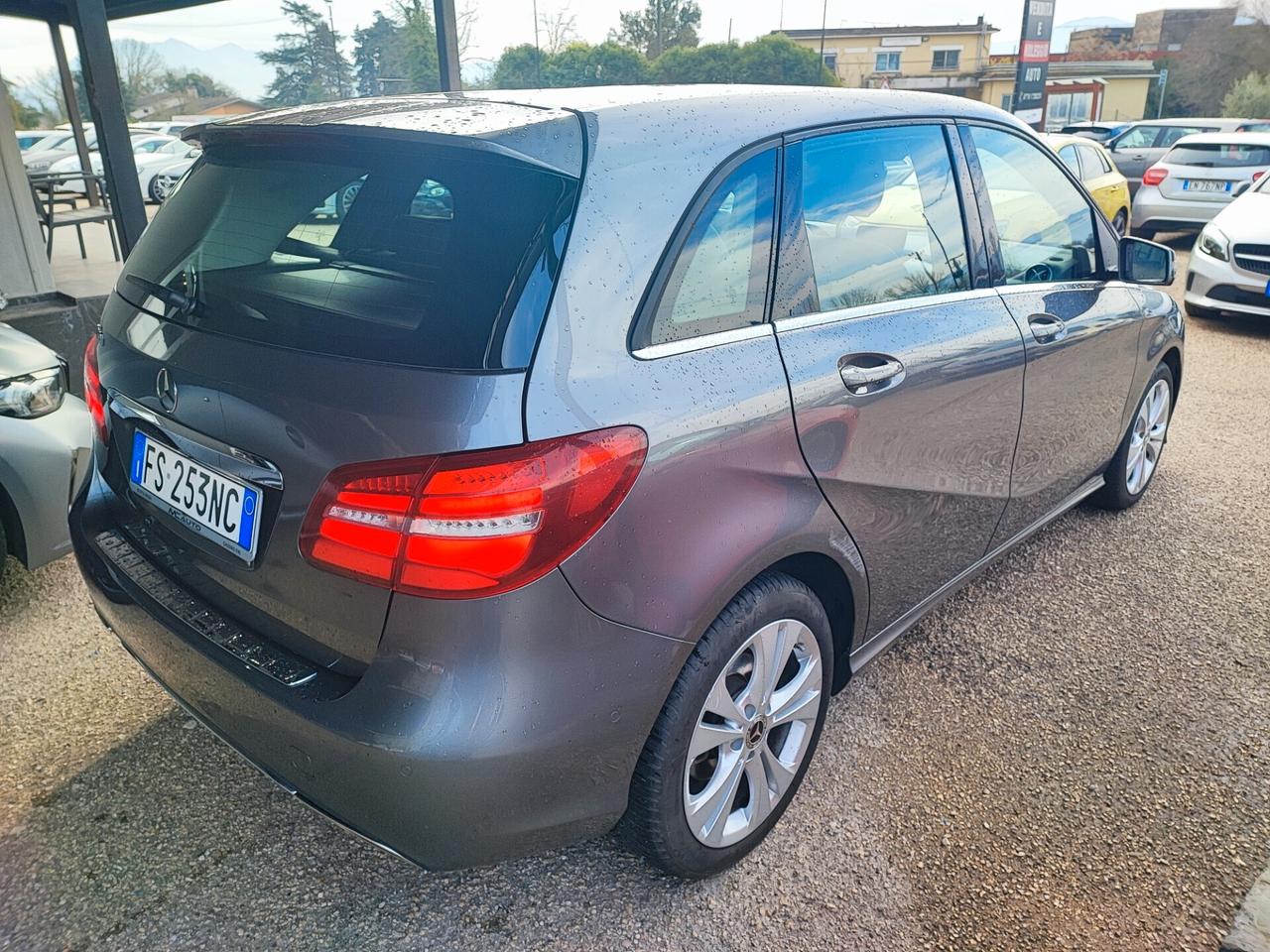 Mercedes-benz B 180 d Premium