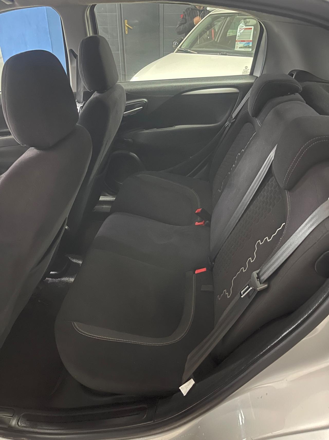 Fiat Punto 1.3 MJT 75 cv lounge