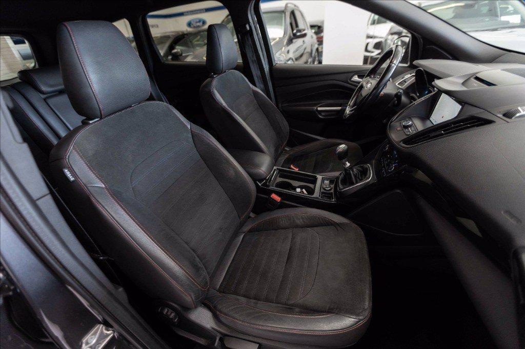FORD Kuga 1.5 tdci ST-Line s&s 2wd 120cv my18 del 2019