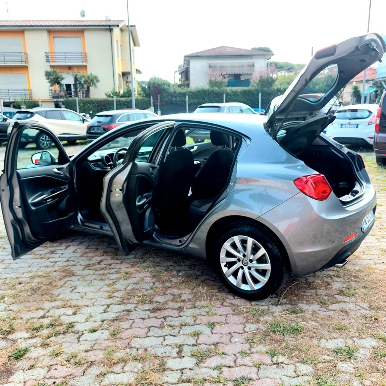 Alfa Romeo Giulietta 1.6 JTDm TCT 120 CV Super
