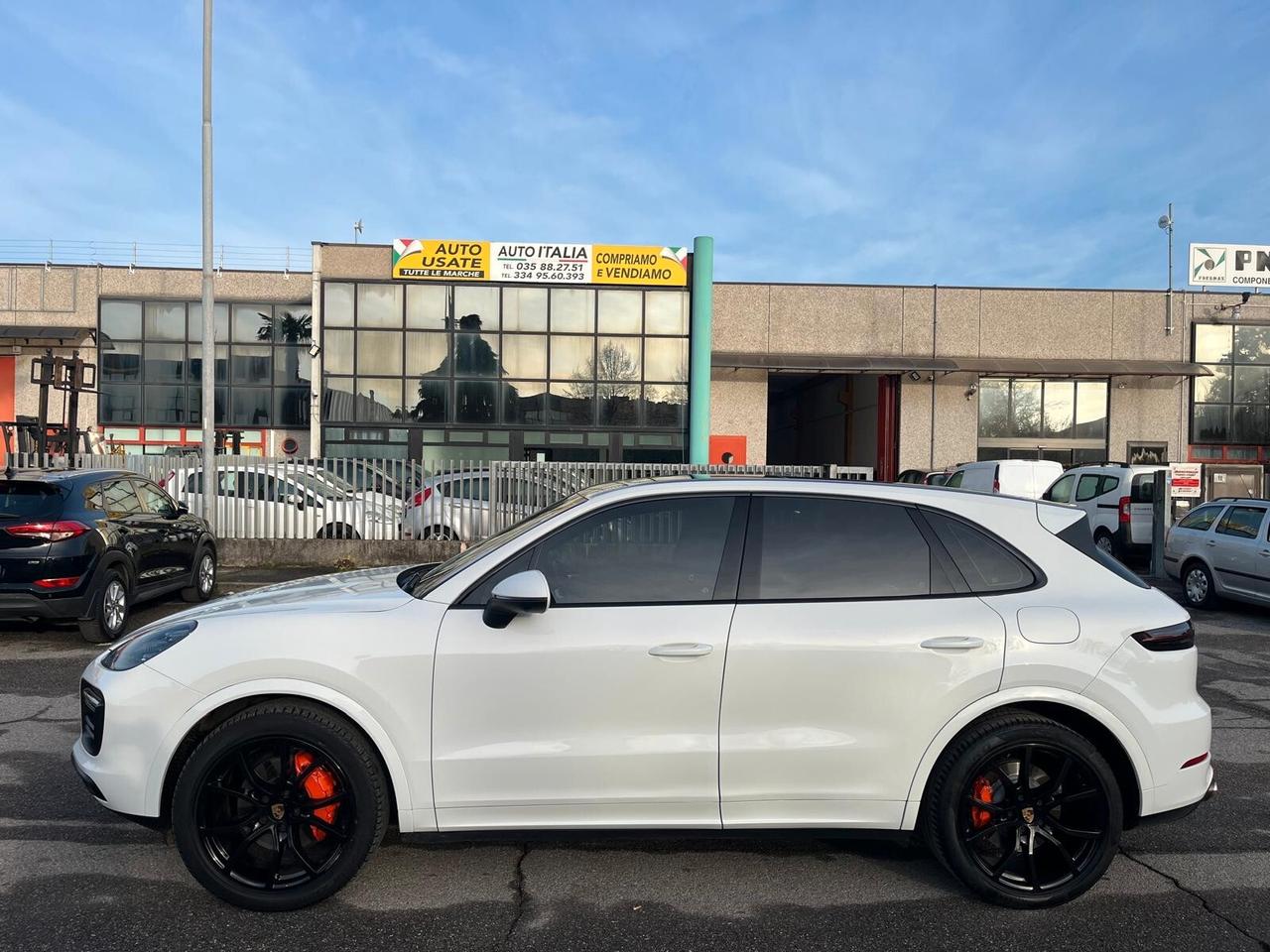 Porsche Cayenne 3.0 V6 E-Hybrid