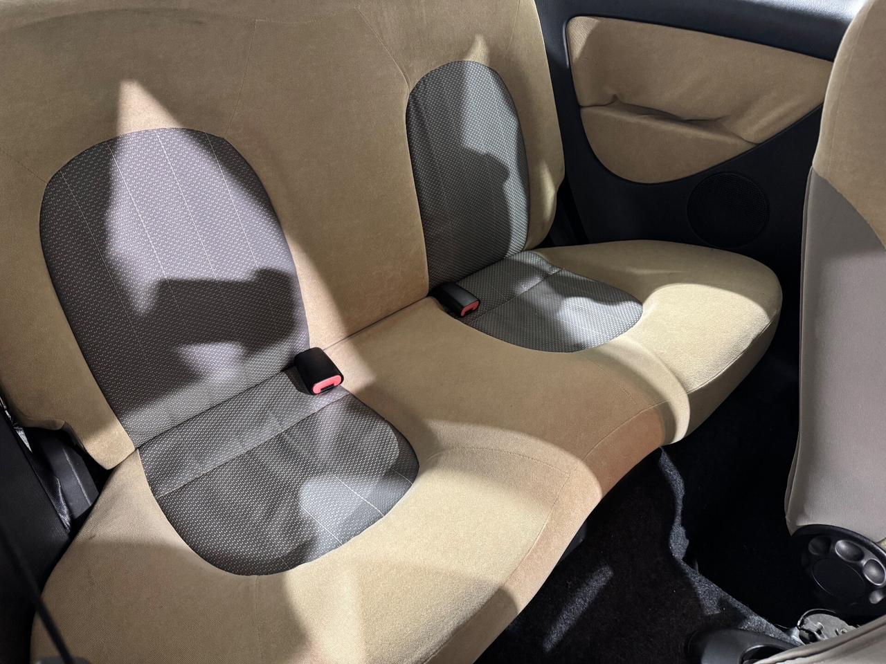 Lancia Ypsilon 1.2 16V Argento