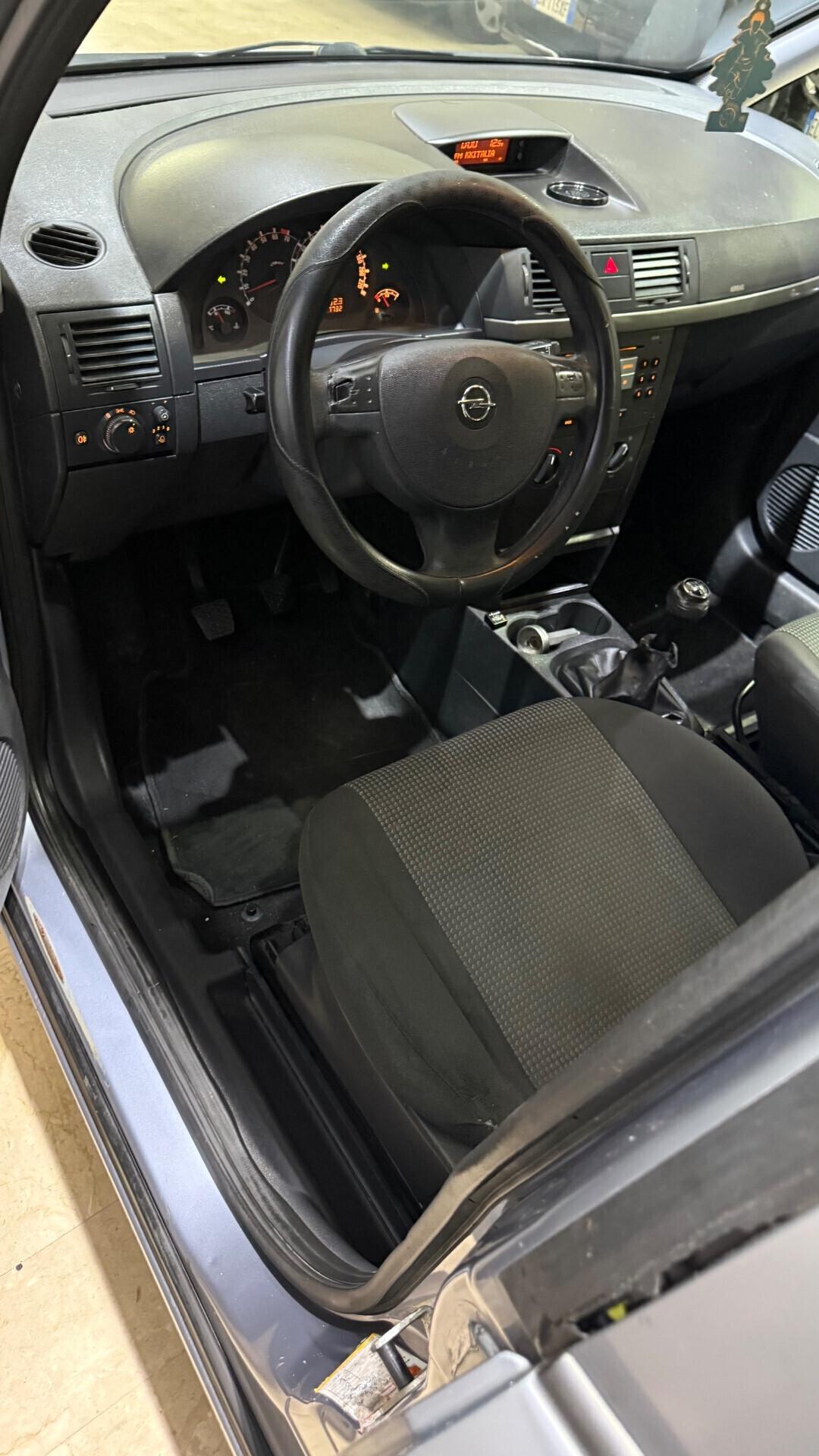 Opel Meriva 1.4 16V GPL-TECH Enjoy