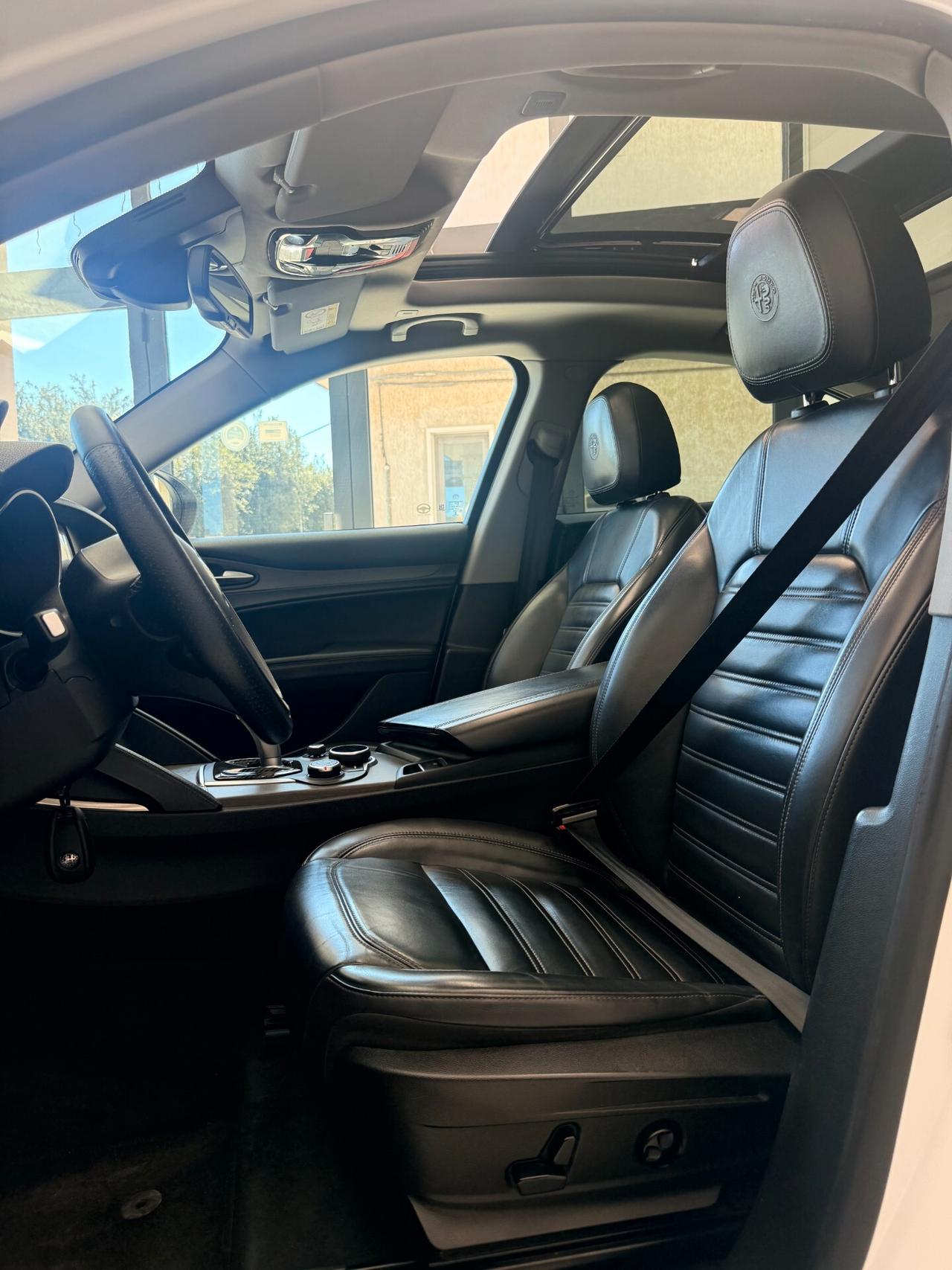 Alfa Romeo Stelvio 2.2 t Super Q4 210cv auto TETTO APRIBILE,TELECAMERA,SEDILI RISCALDABILI,NAVI,ANDROID AUTO,BLOCK SHAF