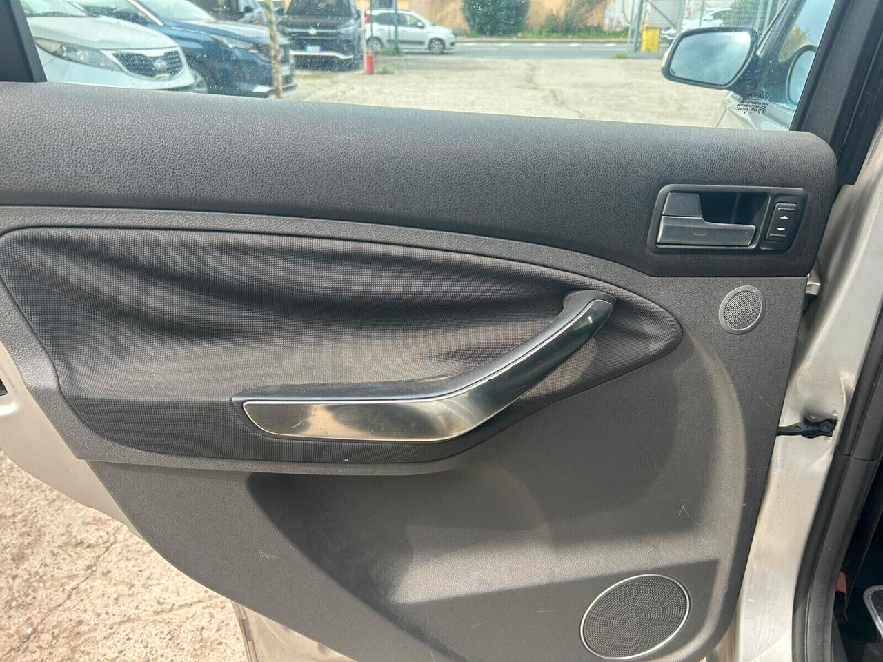 Ford C-Max 1.6 TDCi 110 CV Titanium