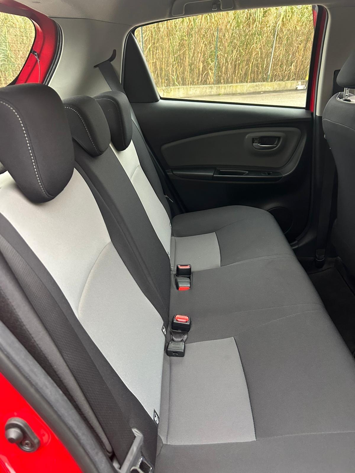 Toyota Yaris 1.0 72 CV 5 porte Active