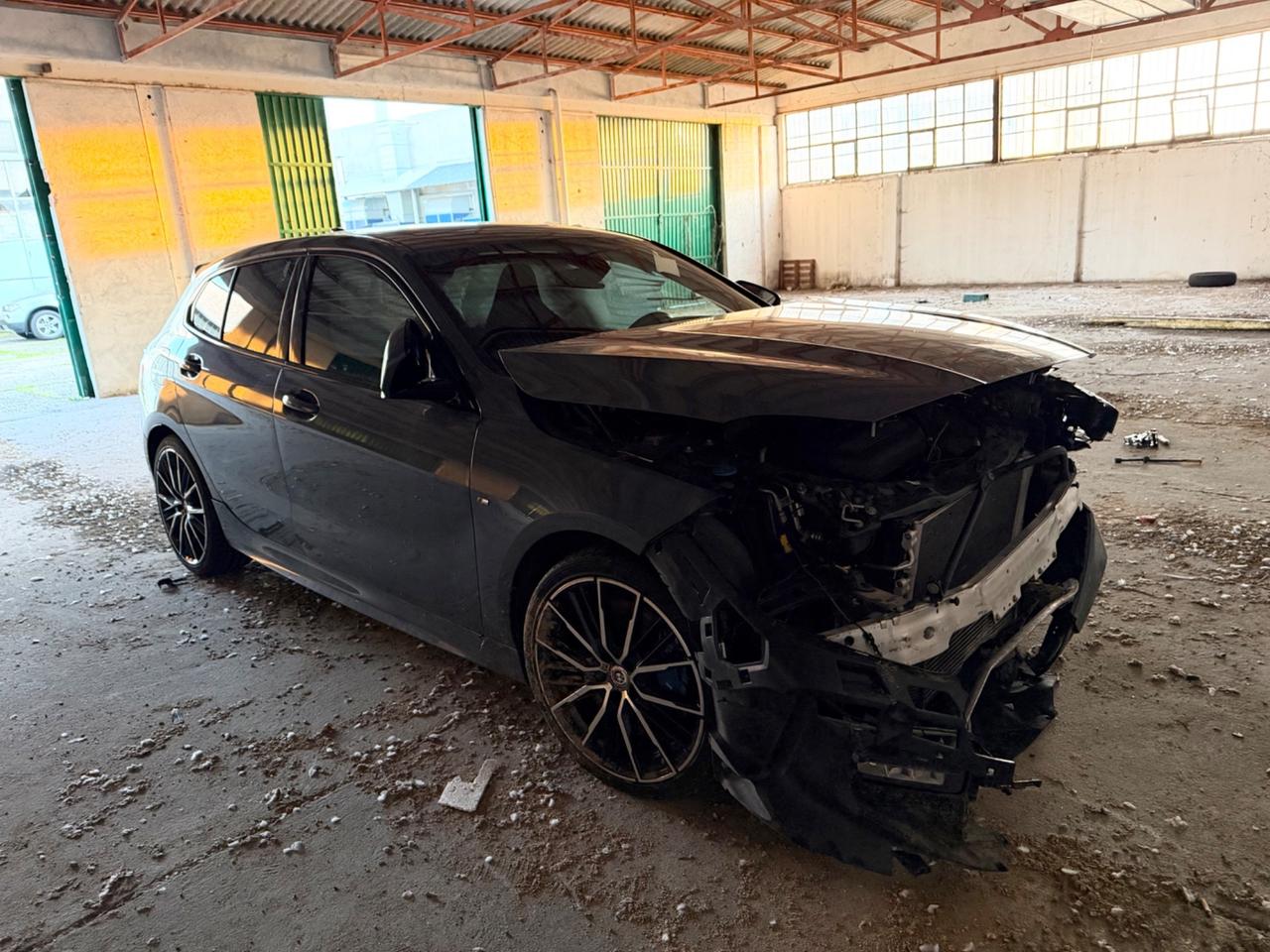 Bmw 118 118d 5p. Colorvision Edition