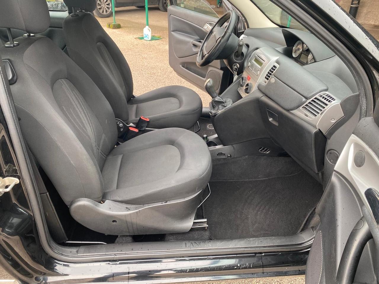 Lancia Ypsilon 1.3 MJT 75 CV full opt restyling 2011