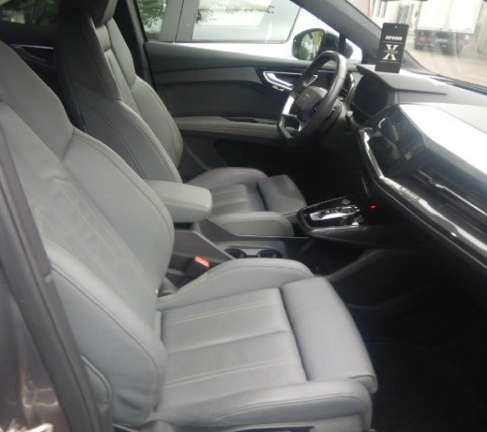 Audi Q4 50 e-tron quattro S line edition