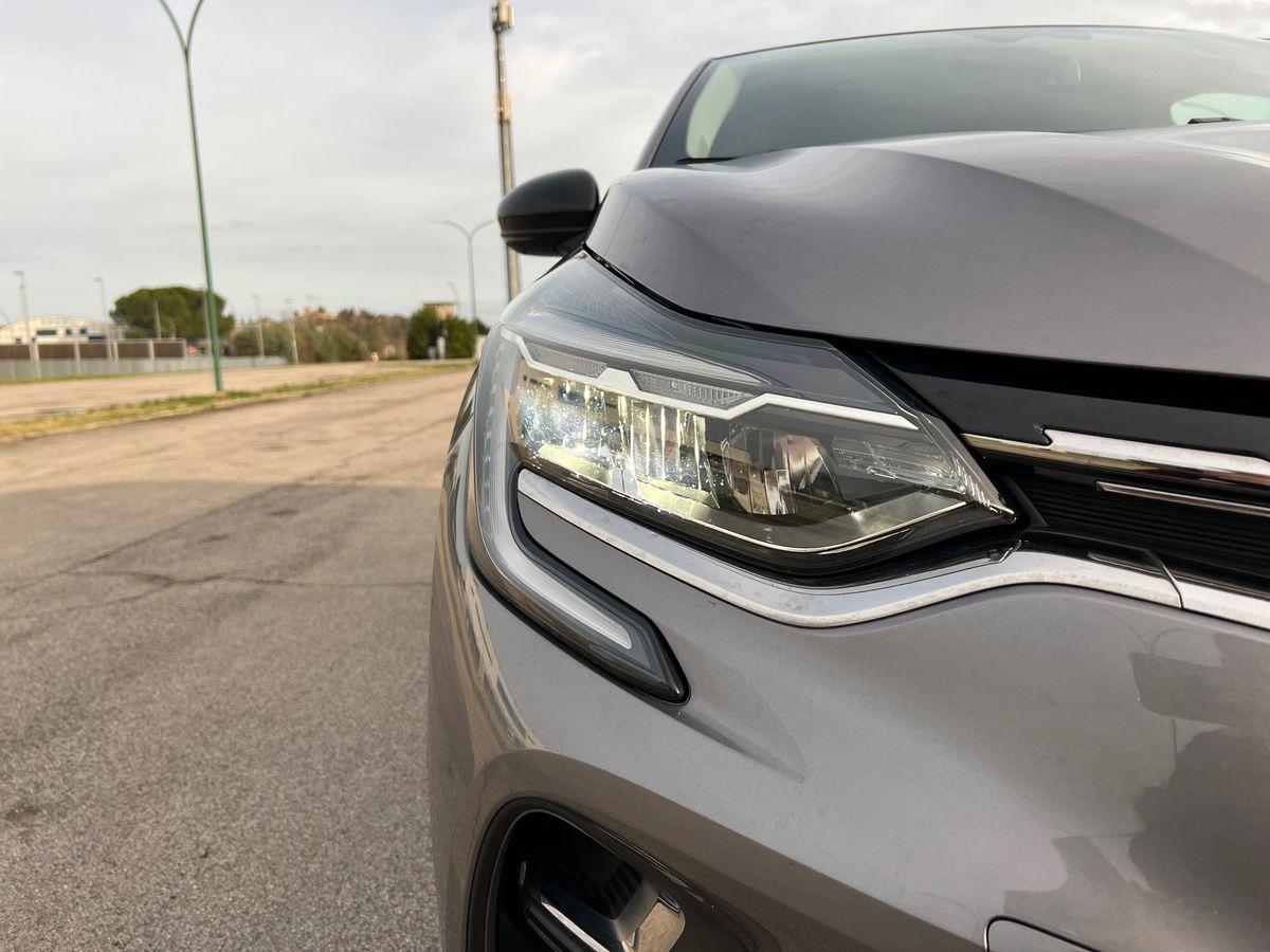 RENAULT Captur 1.6 E-Tech hybrid Initiale Paris 145cv auto