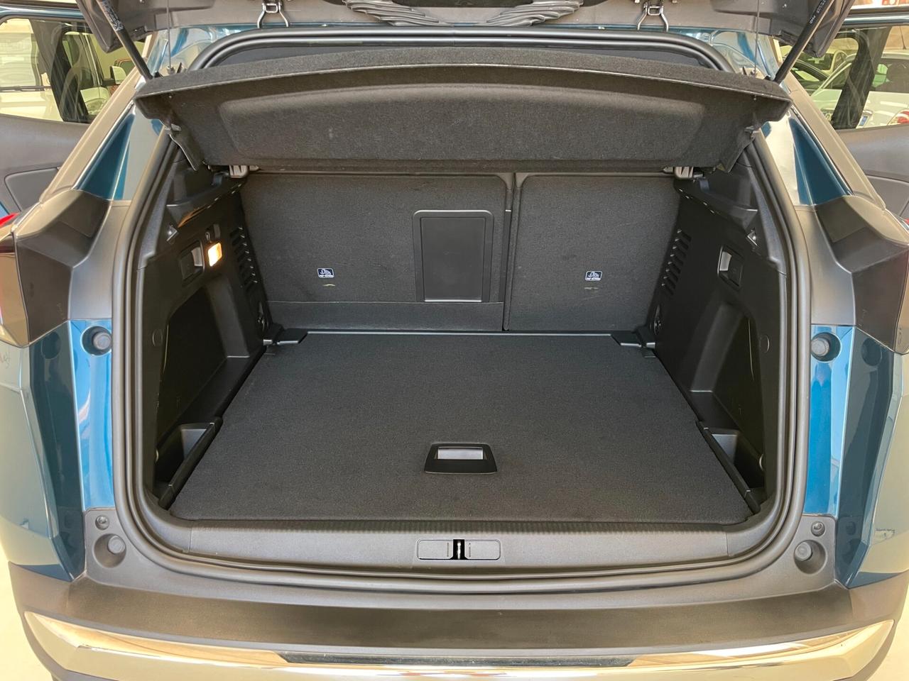 Peugeot 3008 1.5 BlueHDi 130 S&S EAT8 Allure Pack